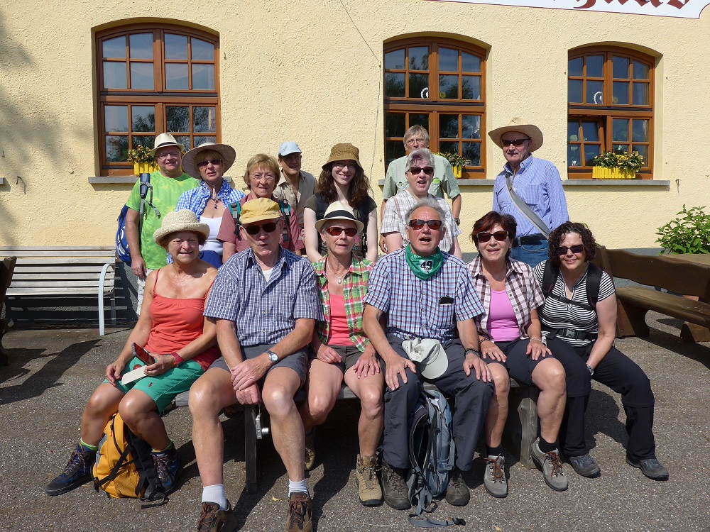 Du betrachtest gerade Juni – Wanderung um Maienfels