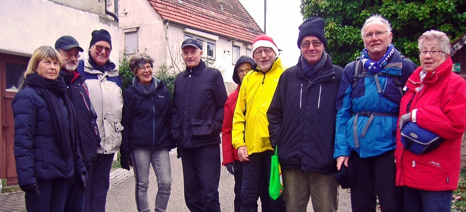 Du betrachtest gerade Wanderung und Besuch der Hausmesse in Heuholz