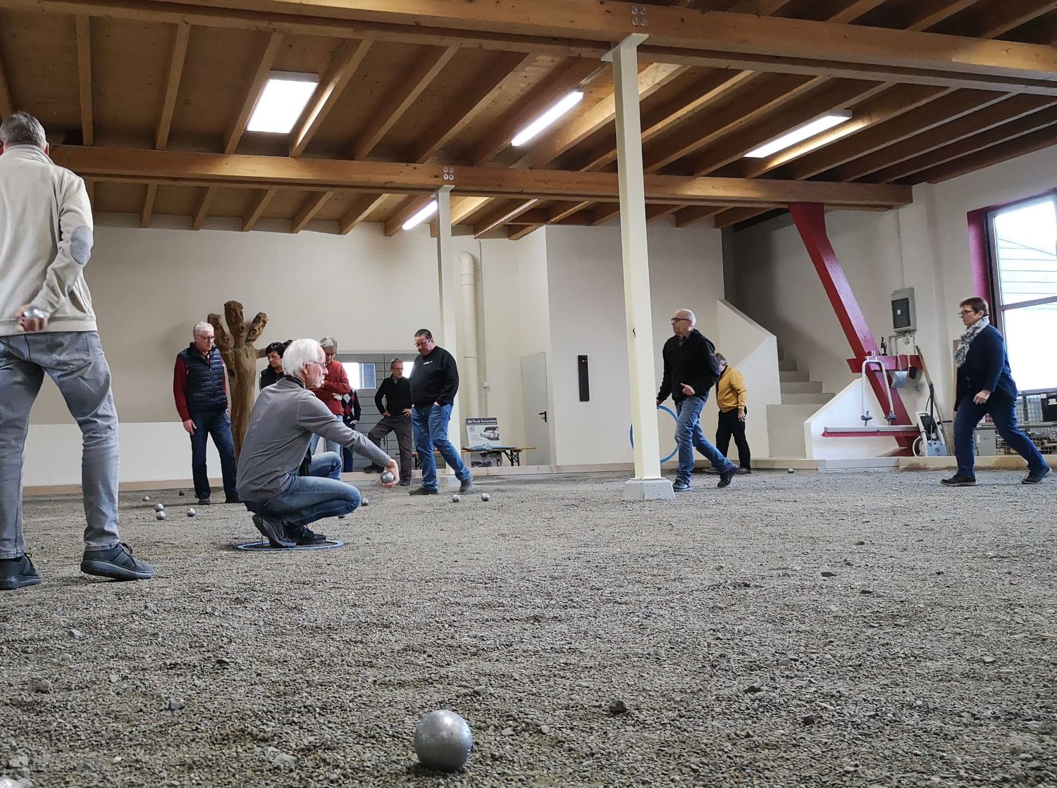 Mehr über den Artikel erfahren Hallenboule in Nesselbach
