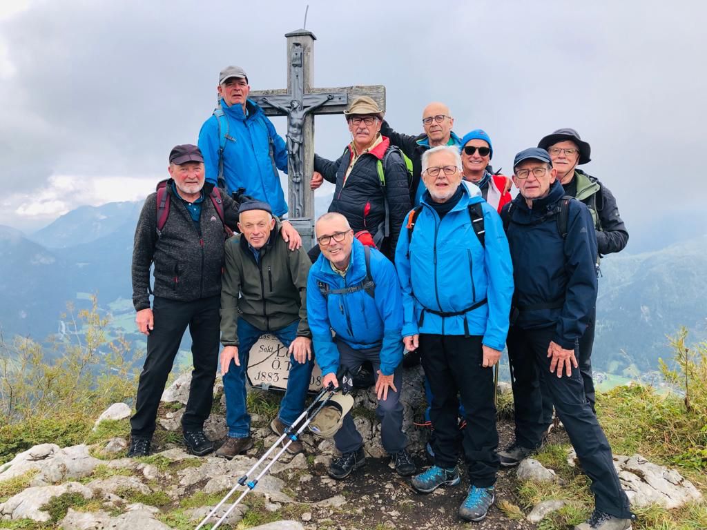 Mehr über den Artikel erfahren Gymnastikgruppe auf Wanderschaft