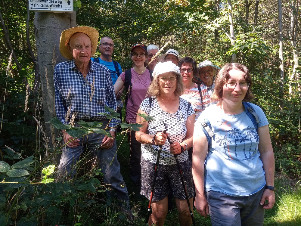 Read more about the article Wanderung „Durch Poppenrot und entlang des Limes“