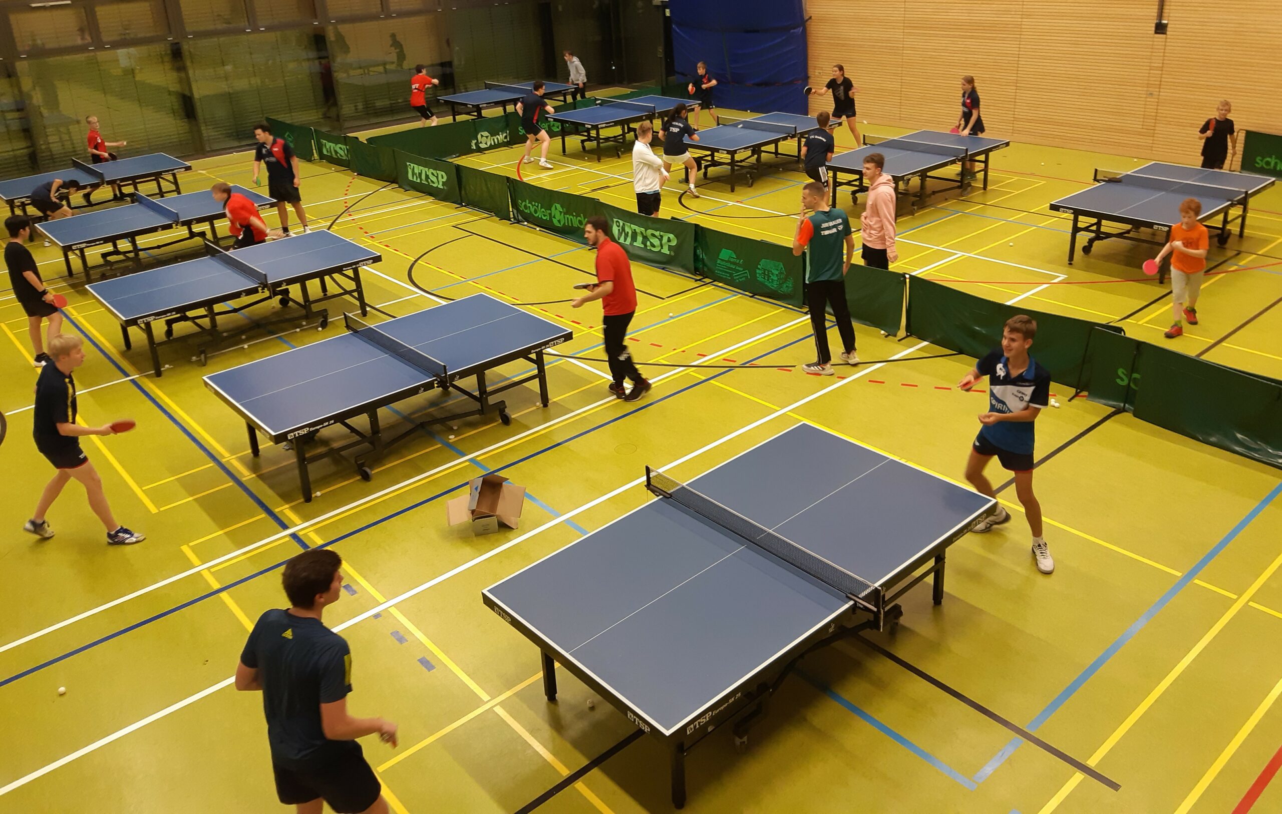Mehr über den Artikel erfahren Gut besuchtes Tischtennis-Jugendtraining