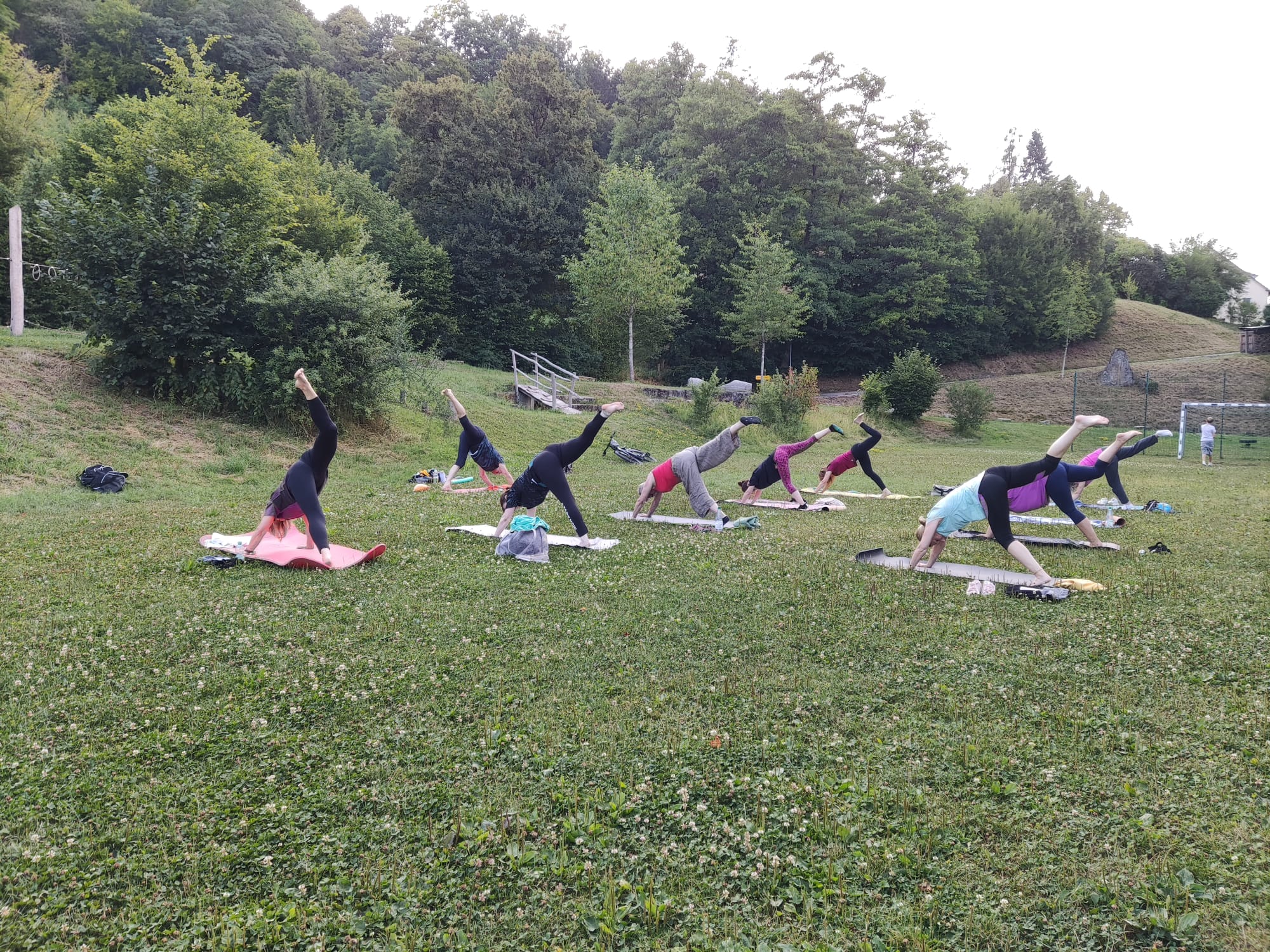 Mehr über den Artikel erfahren Outdoor-Pilates in Gnadental