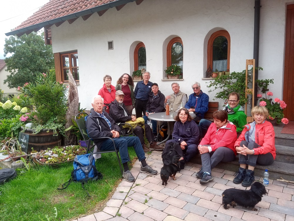 Mehr über den Artikel erfahren Wanderung „Von Laufen am Kocher zur Landkreisgrenze im Osten“